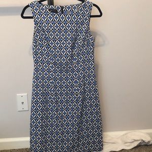 Flattering form-fitted work dress